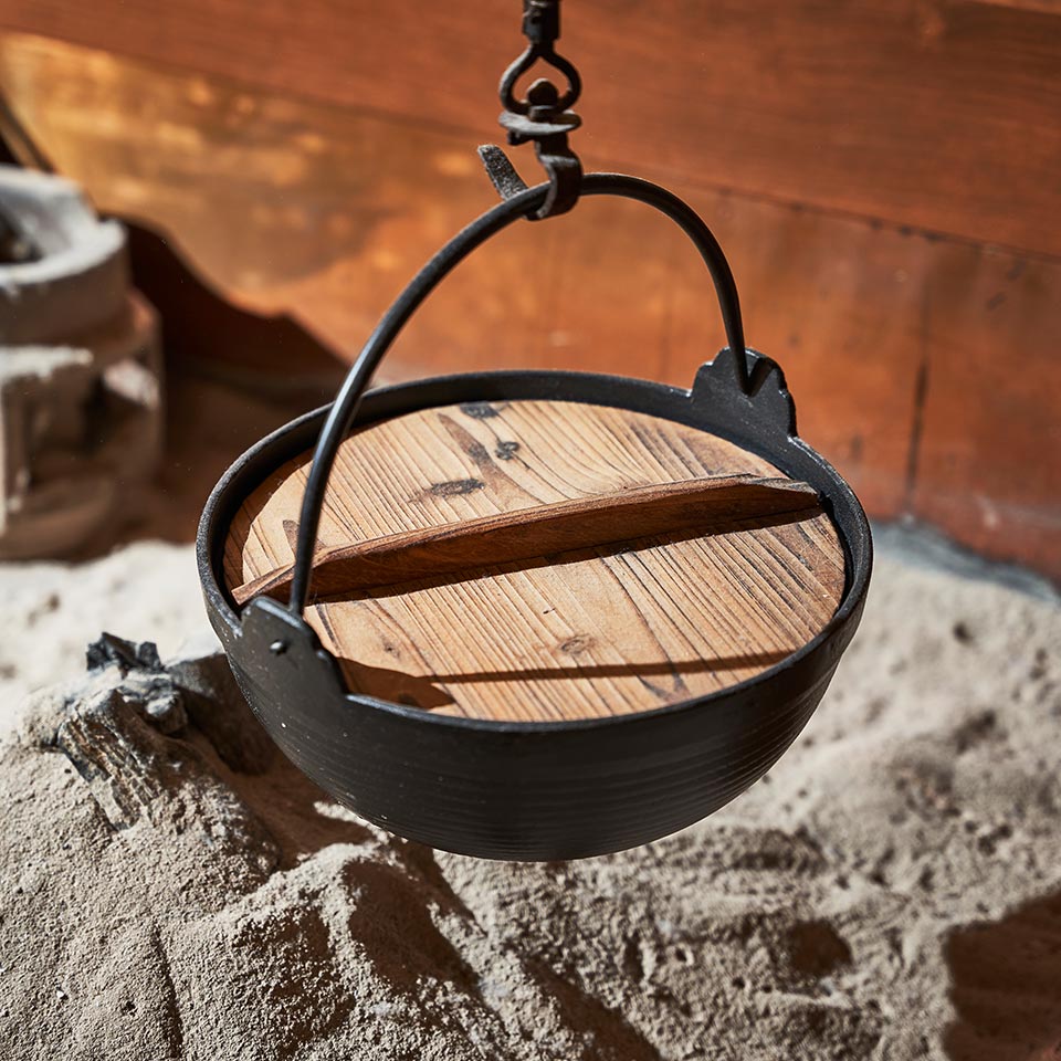 囲炉裏処「草の庵」