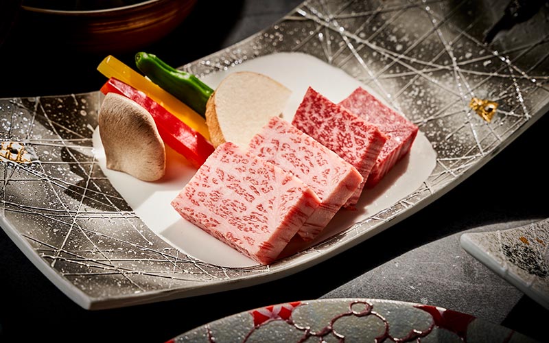 Japanese Full-course Meals With Beef Steaks as the Centerpiece